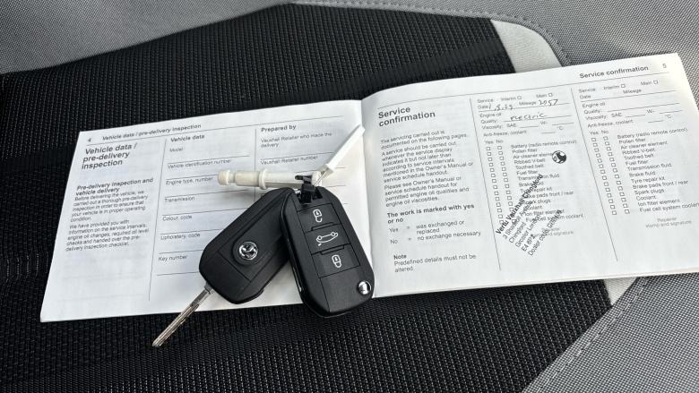 Vauxhall Mokka 100kW Design 50kWh 5dr Auto Electric Hatchback